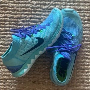 Flyknit Nike Frees. Size 6.5. Barely worn.